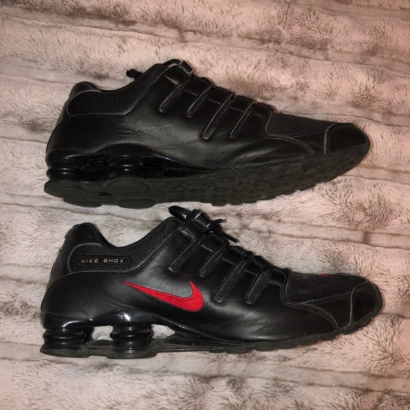 nike shox nz black red